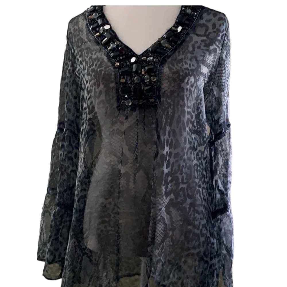 Beautiful snake prints top size L Fariy